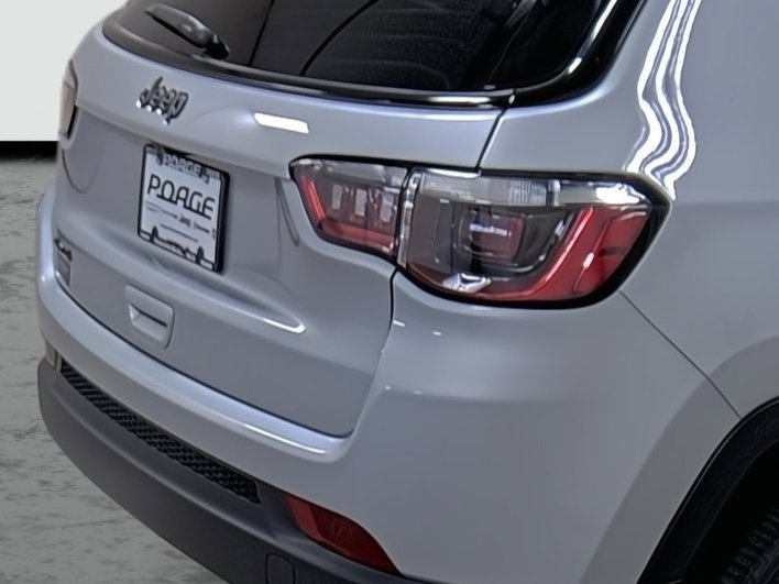 New 2026 Jeep Compass Latitude image 13