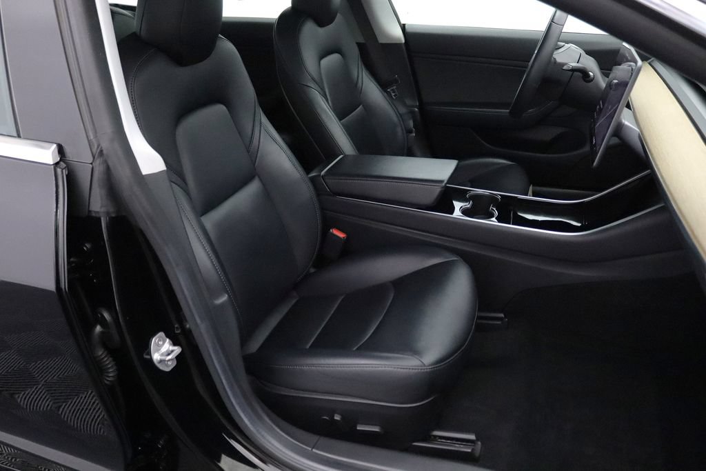 Used 2019 Tesla Model 3 Standard Range RWD image 17