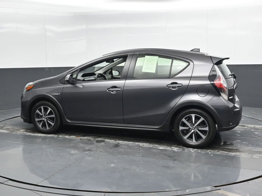 Used 2018 Toyota Prius C Two w/ Carpet Mat Package image 8
