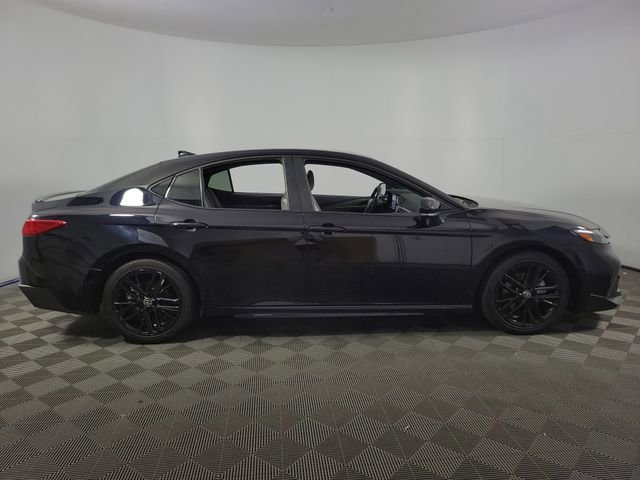 Used 2025 Toyota Camry SE FWD image 10