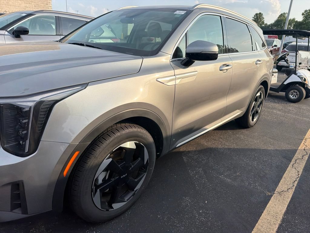 Used 2025 Kia Sorento EX AWD/4WD image 5