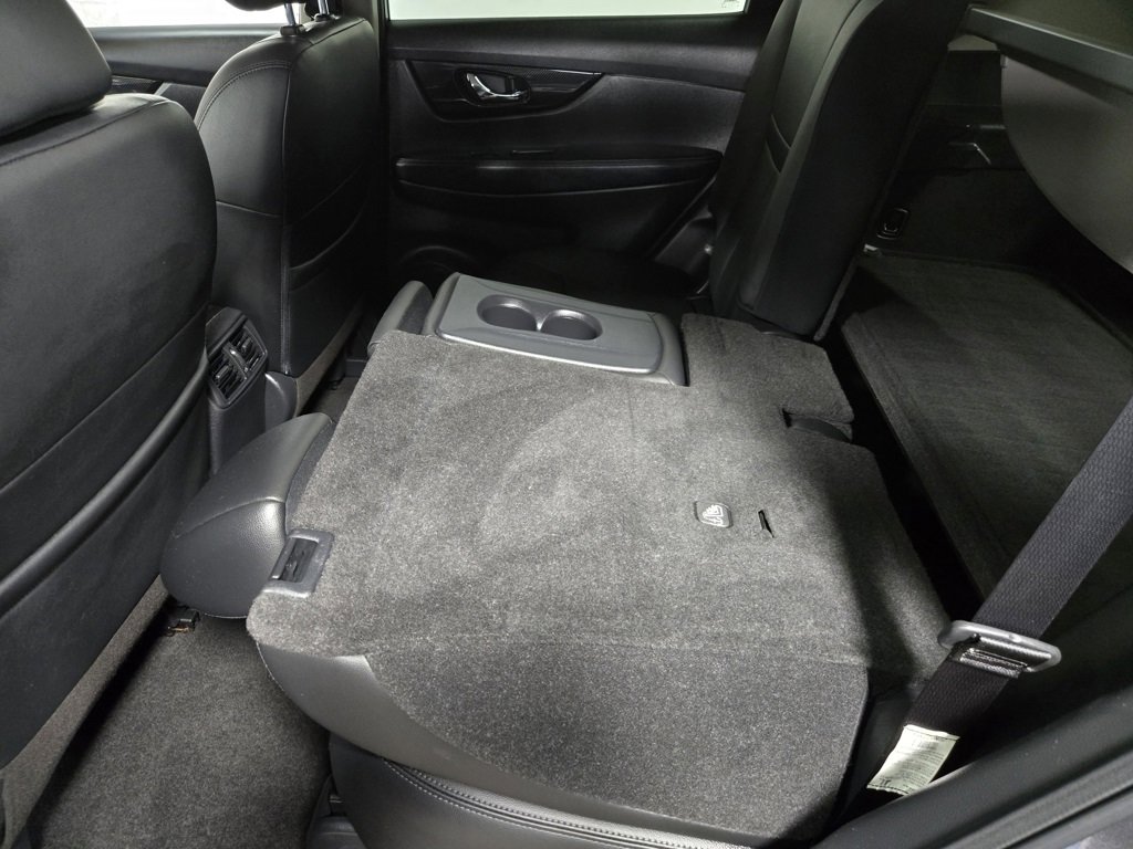 Used 2020 Nissan Rogue SL image 35