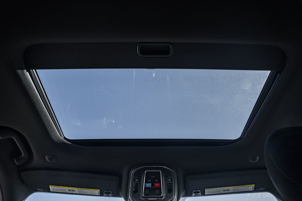 New 2025 Jeep Grand Cherokee Laredo X w/ Luxury Tech Group I image 27