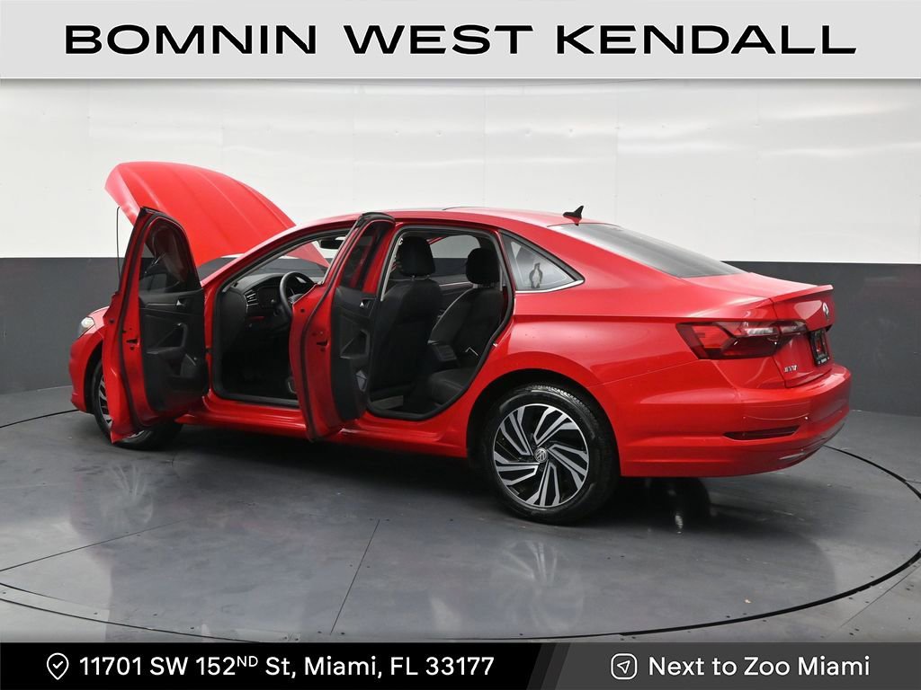 Used 2020 Volkswagen Jetta SEL image 32
