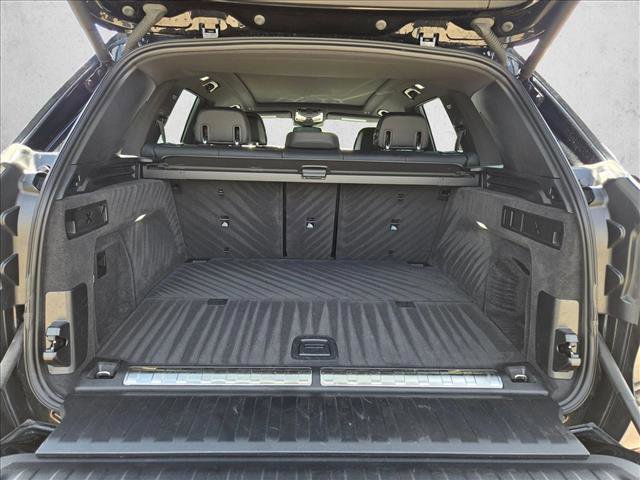 Used 2025 BMW X5 xDrive50e AWD/4WD image 6