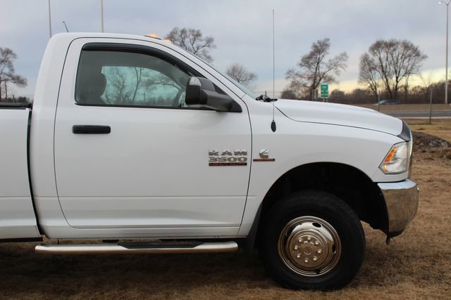 Used 2018 RAM 3500 Tradesman w/ Chrome Appearance Group AWD/4WD image 9