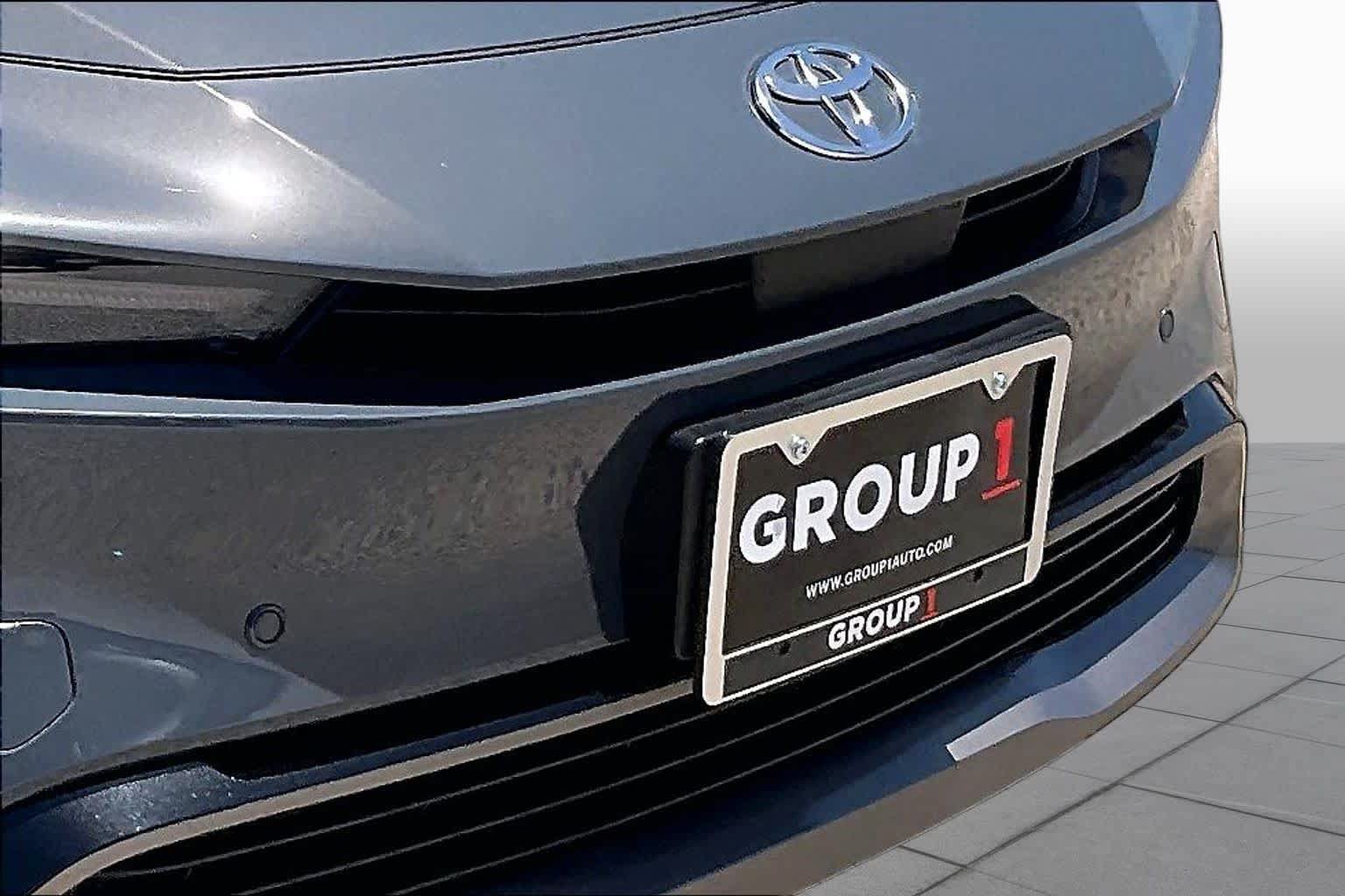 Used 2024 Toyota Prius XLE FWD image 28