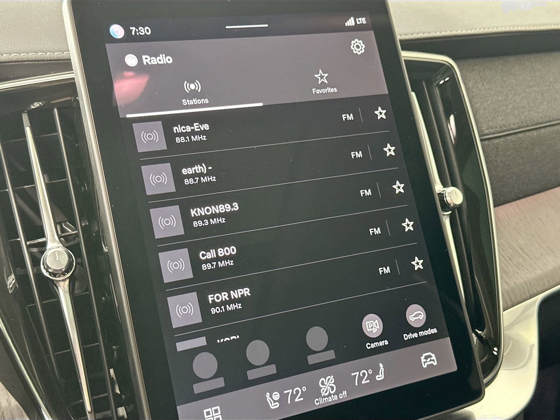New 2026 Volvo XC90 T8 Ultra w/ Lounge Package image 14