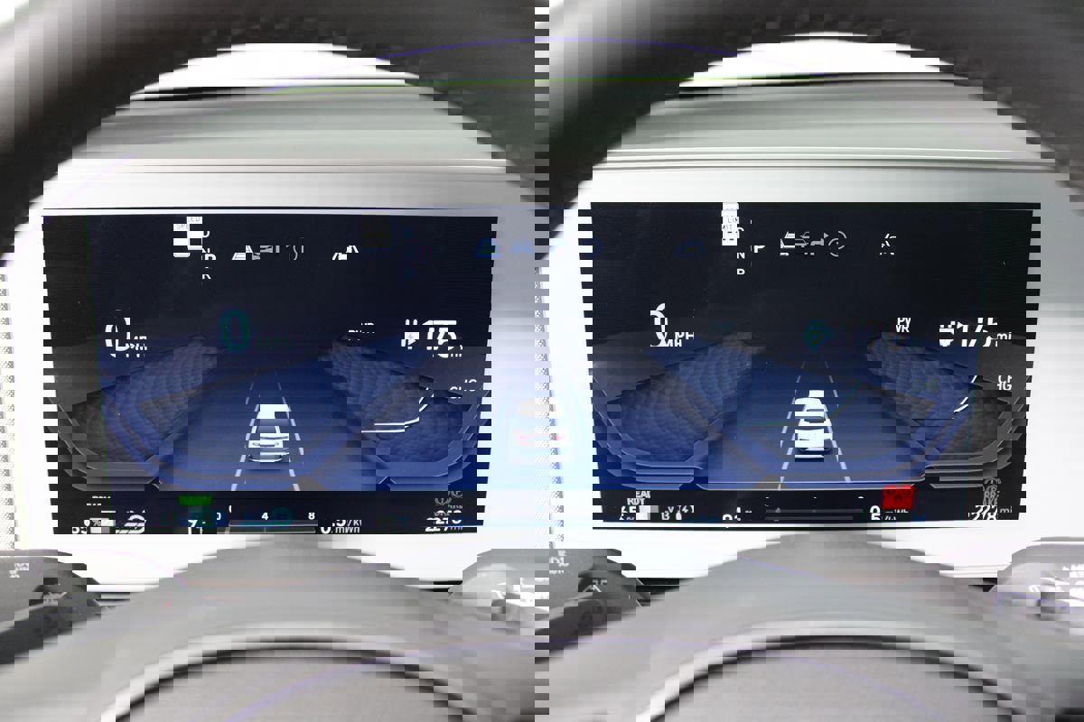 Used 2024 Hyundai Ioniq 5 SE image 13