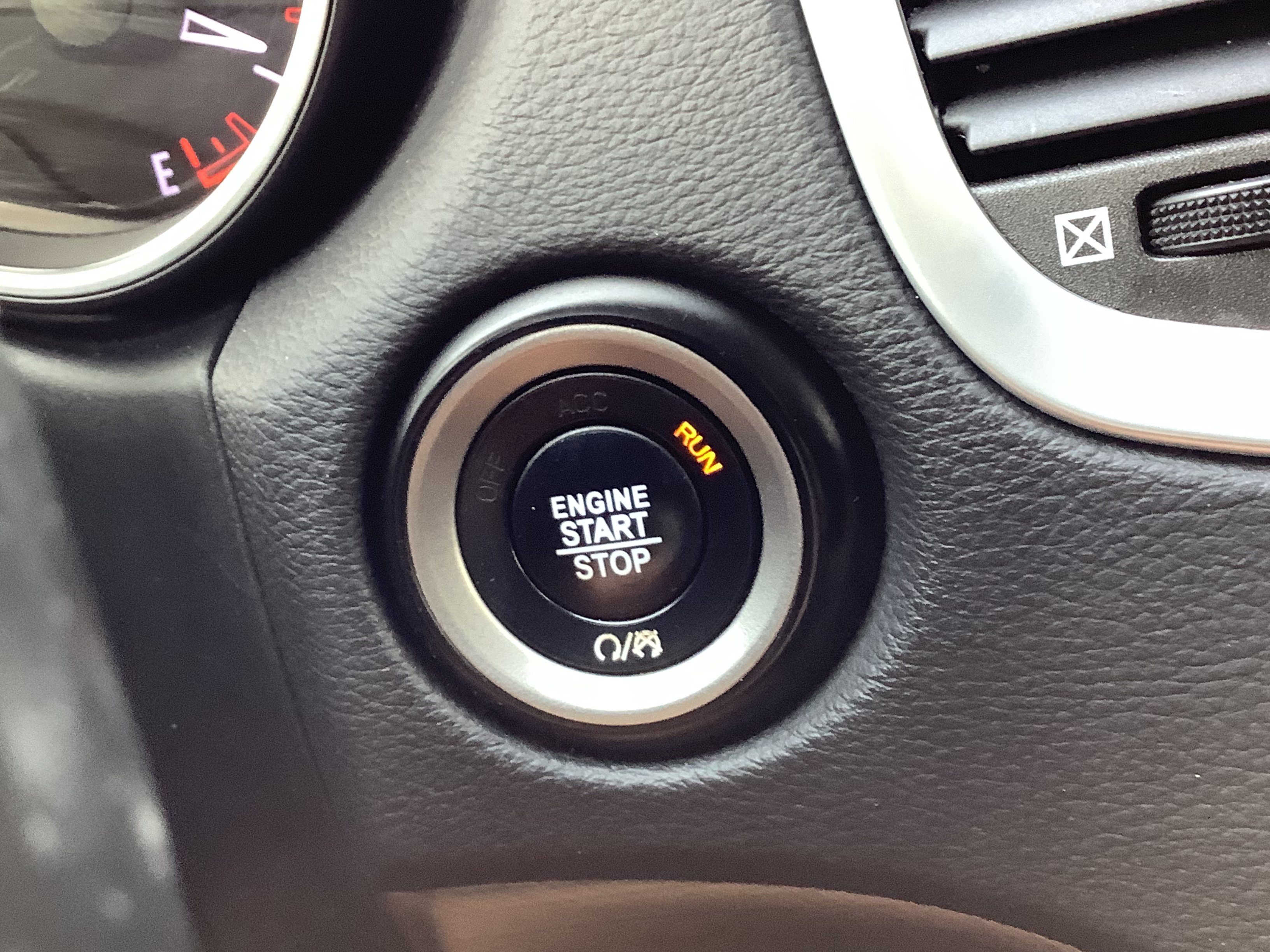 Used 2019 Dodge Durango Citadel w/ Technology Group AWD/4WD image 19