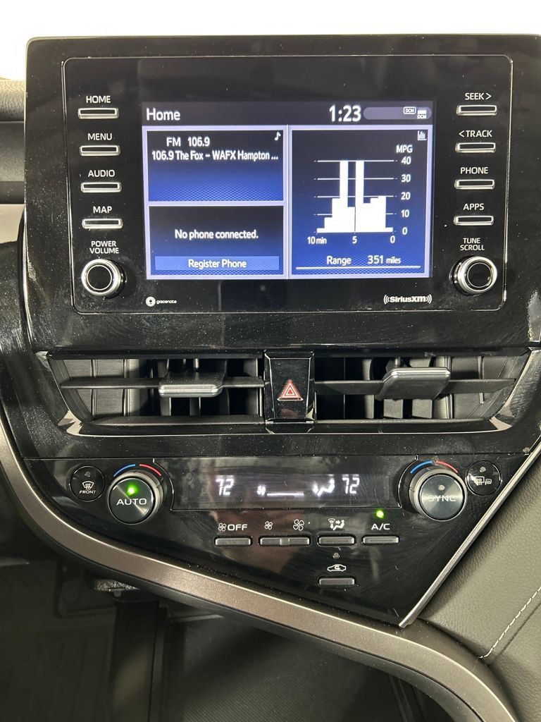 Used 2024 Toyota Camry SE image 13