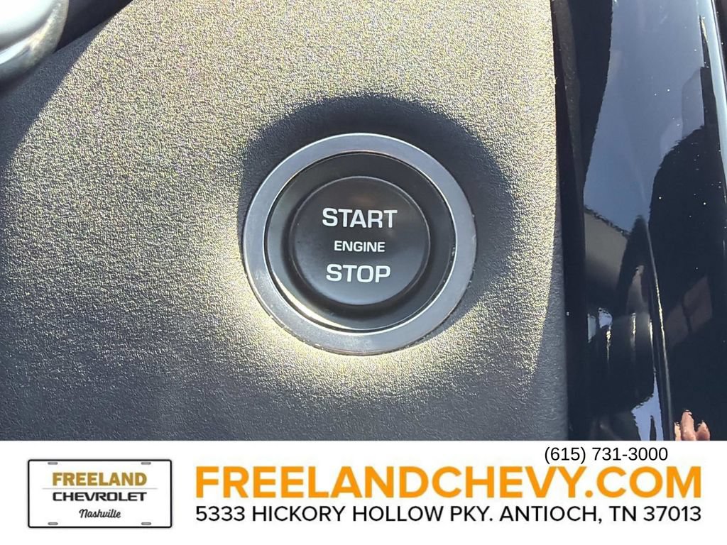 Used 2020 Land Rover Discovery SE AWD/4WD image 30