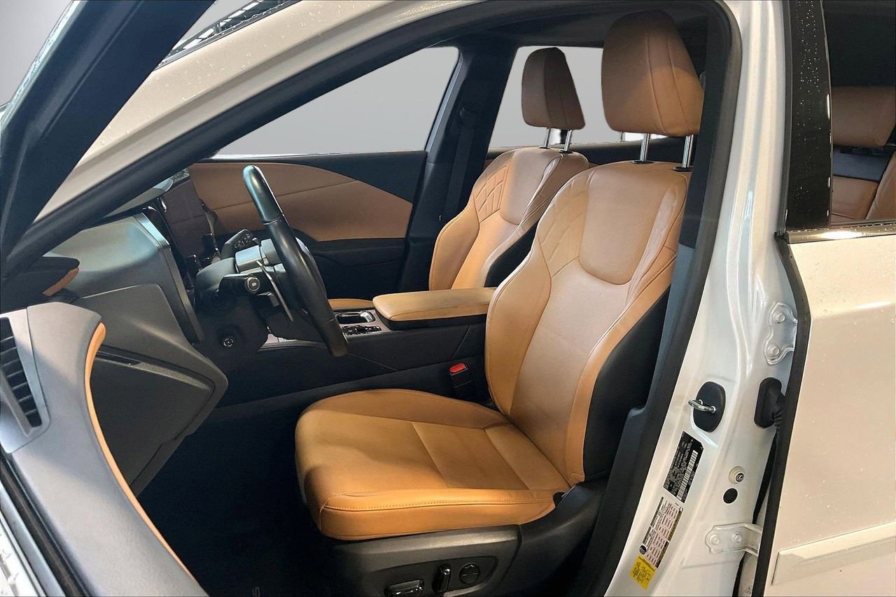 Used 2023 Lexus RX 350 Premium w/ Accessory Package image 23