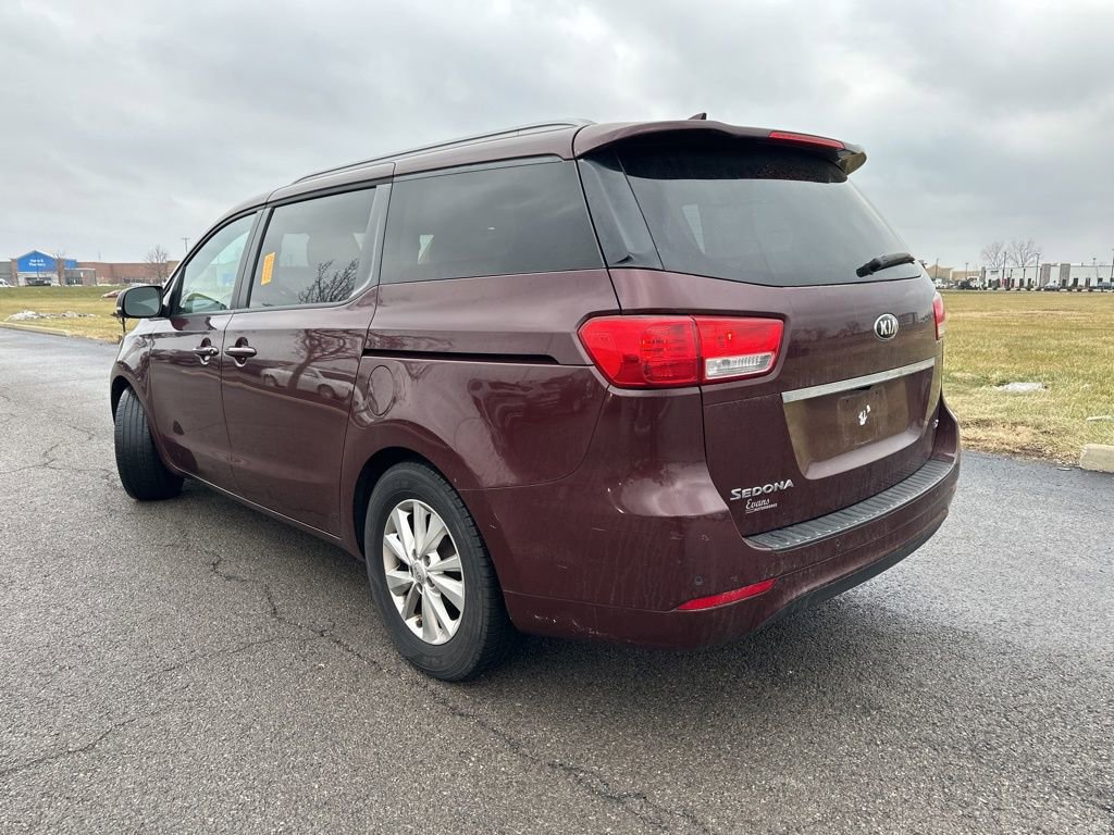 Used 2016 Kia Sedona LX w/ LX Convenience Package image 8