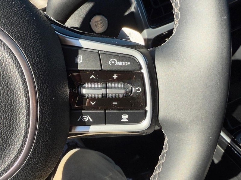 Used 2023 Kia Sorento SX Prestige image 18