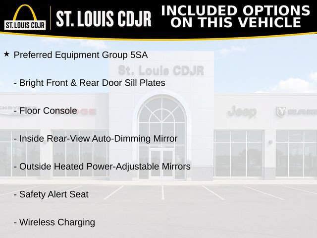Used 2024 GMC Yukon XL Denali RWD image 9