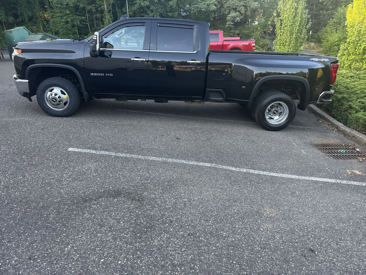 Used 2021 Chevrolet Silverado 3500 LTZ w/ LTZ Convenience Package image 8