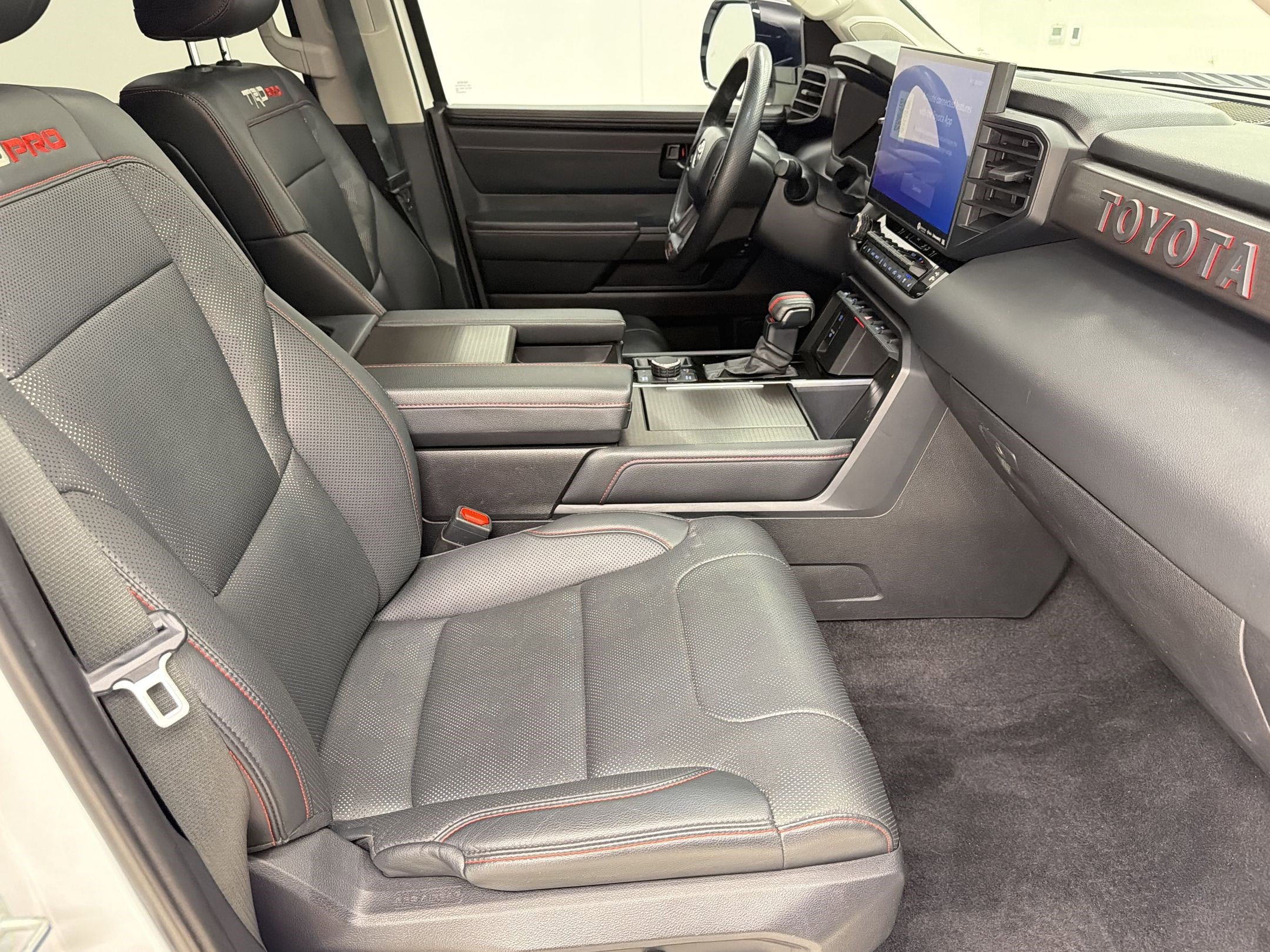 Used 2023 Toyota Sequoia TRD Pro AWD/4WD image 31