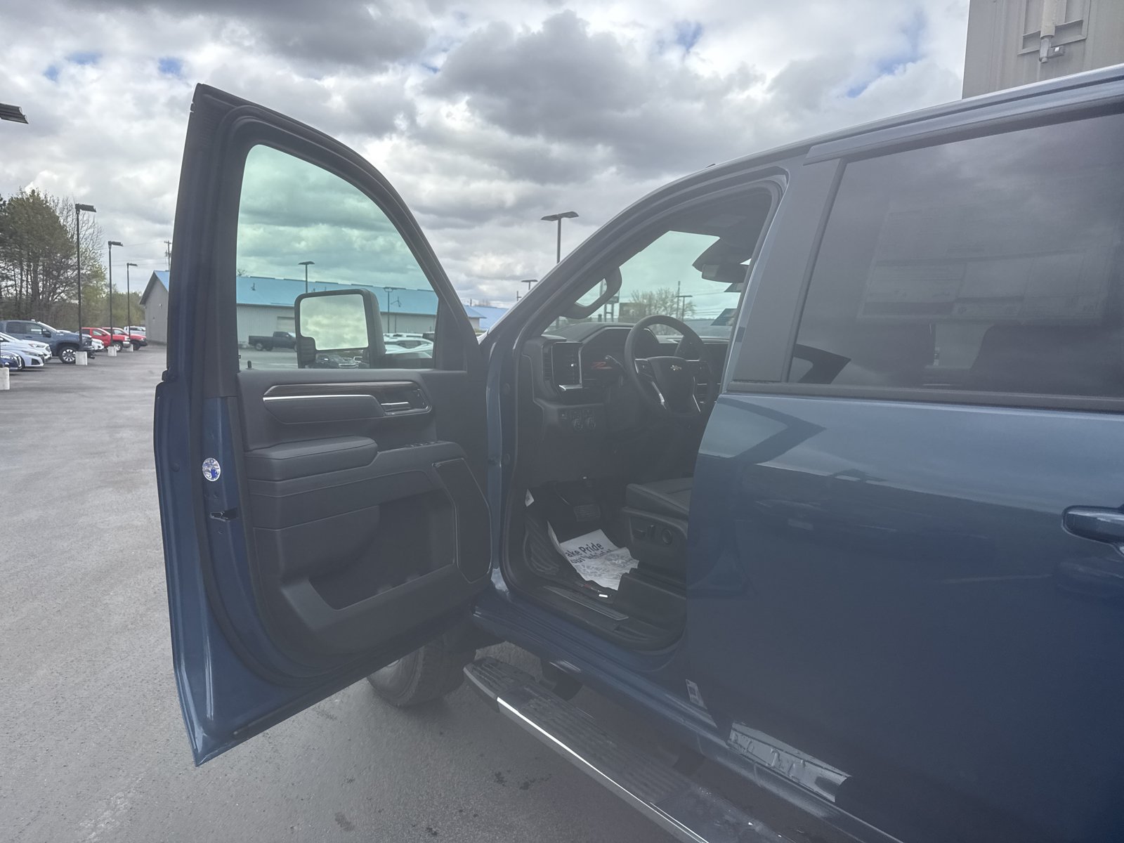 New 2026 Chevrolet Silverado 2500 LT AWD/4WD image 9