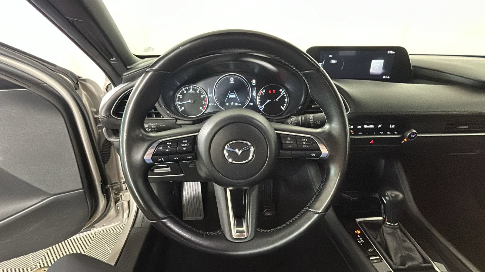 Used 2024 MAZDA MAZDA3 s FWD image 17