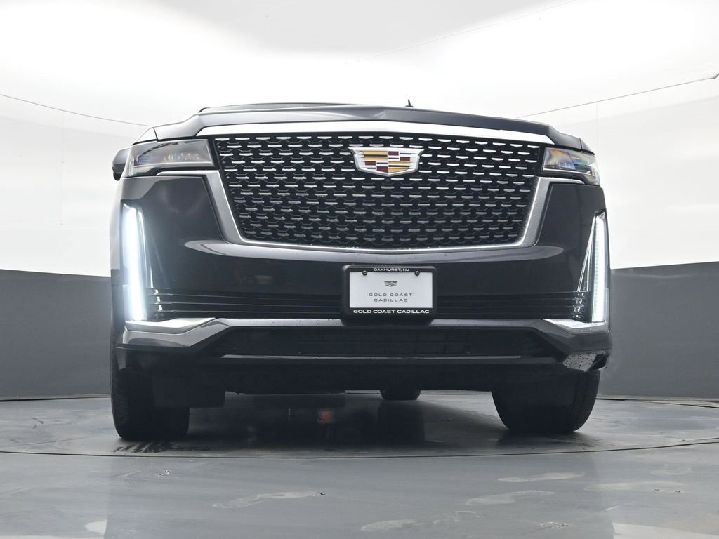 Used 2023 Cadillac Escalade ESV Premium Luxury image 17