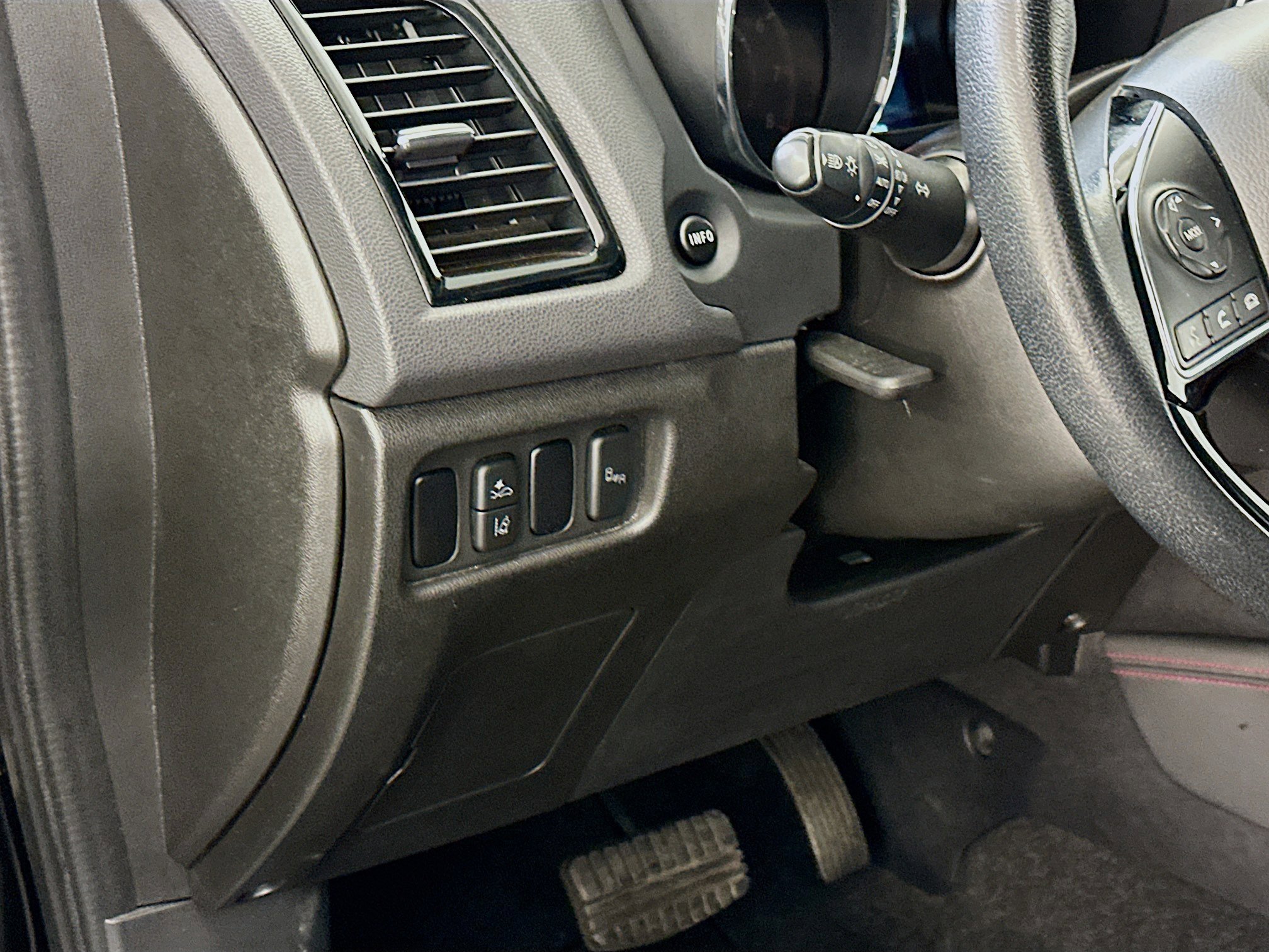 Used 2024 Mitsubishi Outlander Sport SE image 17