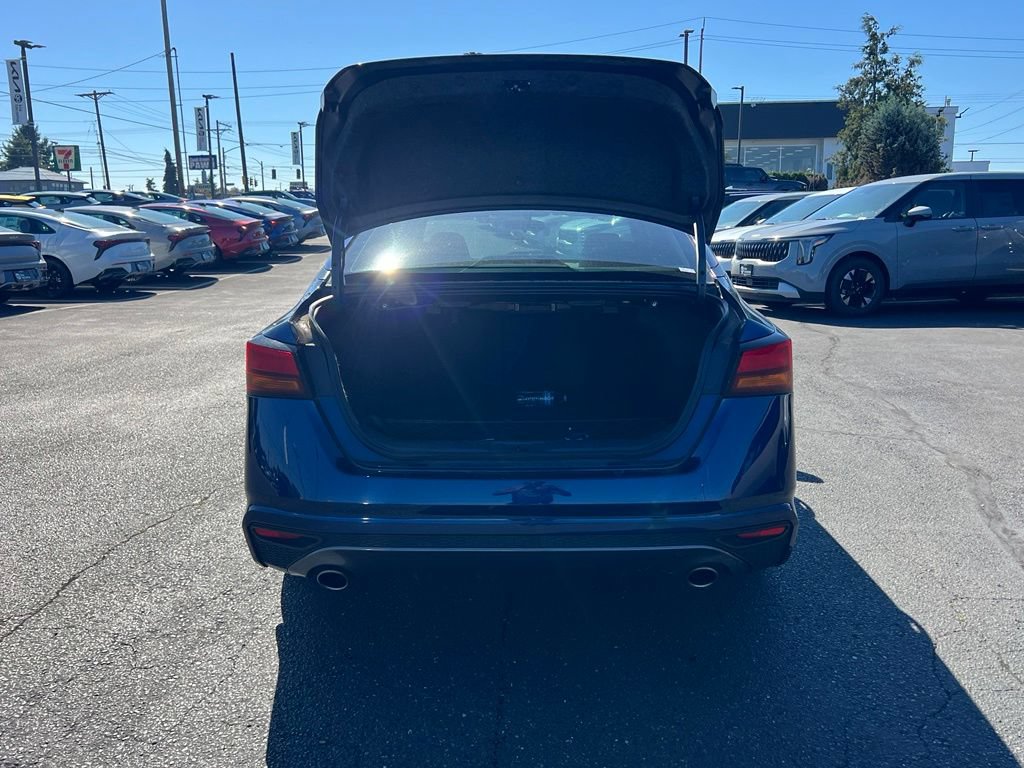 Used 2019 Nissan Altima 2.5 SR w/ SR Premium Package FWD image 12