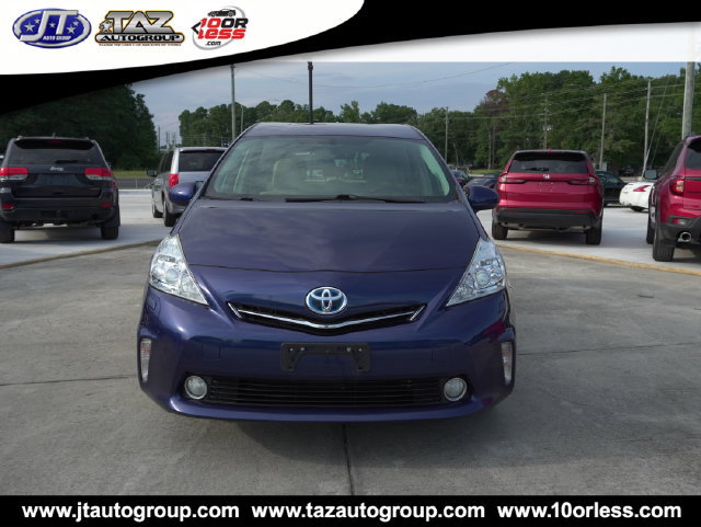 Used 2014 Toyota Prius V Five FWD image 2