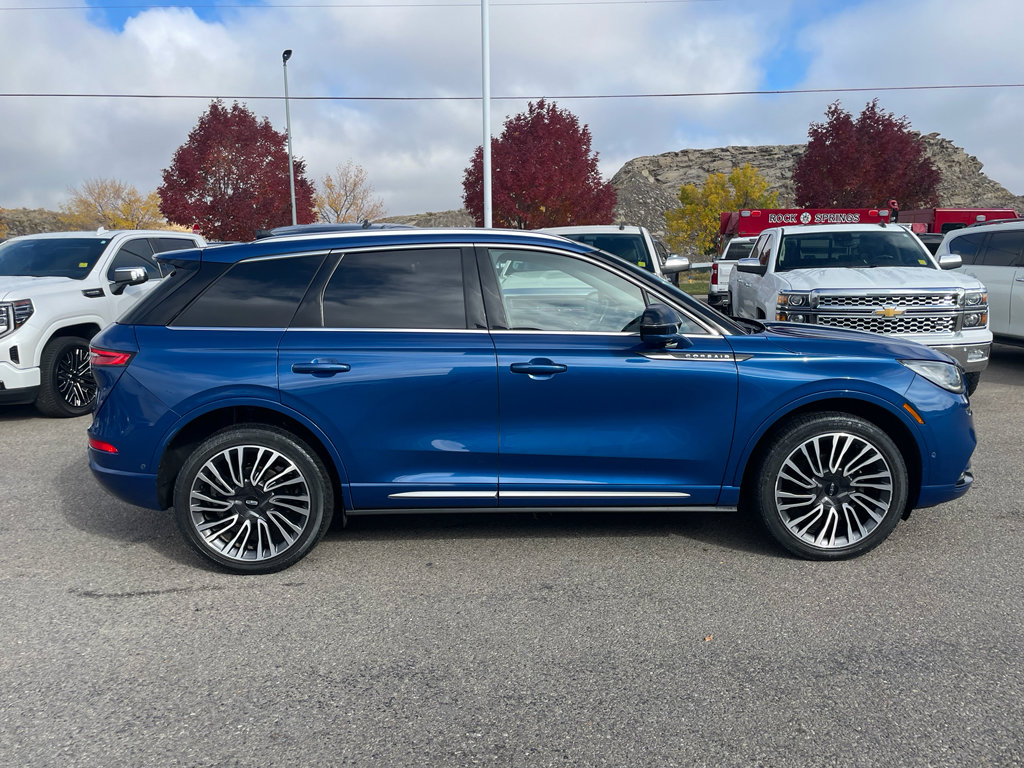 Used 2021 Lincoln Corsair Reserve w/ Equipment Group 201A image 9