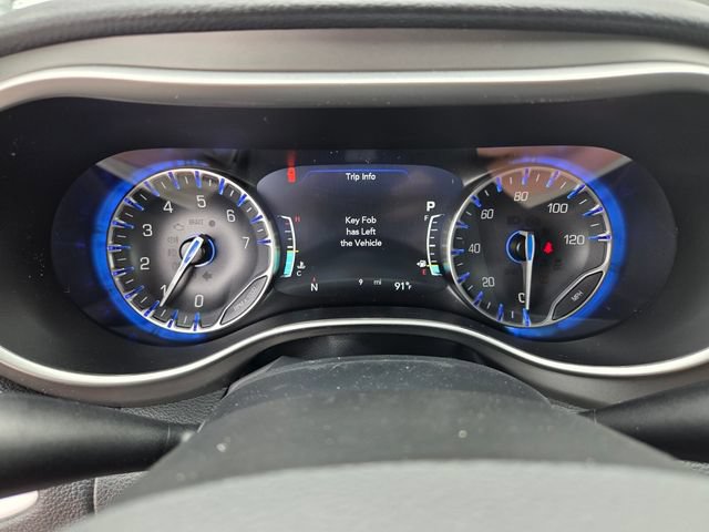 New 2027 Chrysler Pacifica Select FWD image 30