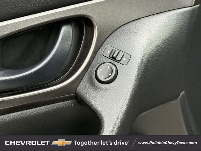 Used 2019 Nissan Rogue Sport S FWD image 25