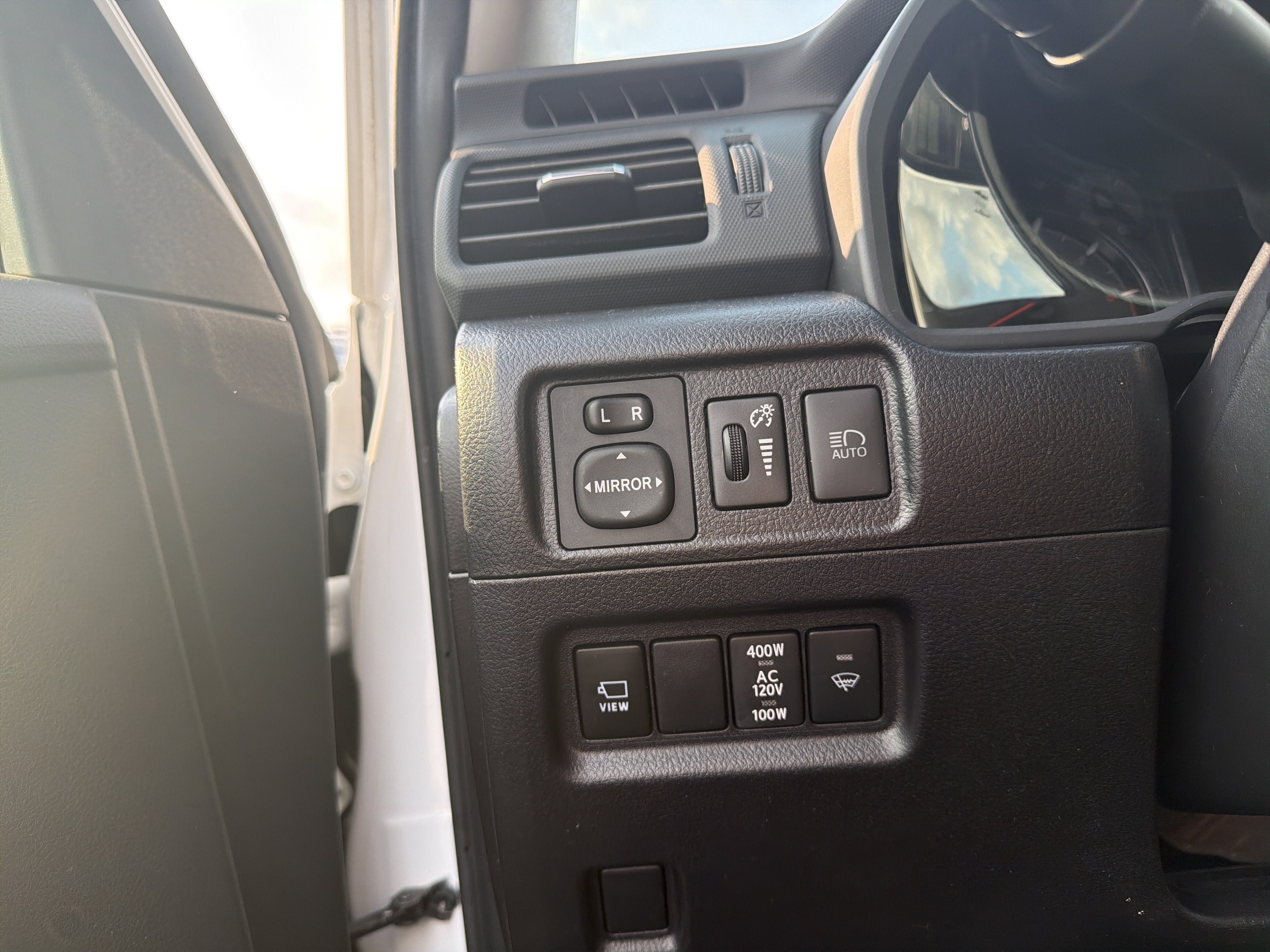 Used 2024 Toyota 4Runner SR5 Premium w/ Moonroof Package AWD/4WD image 16
