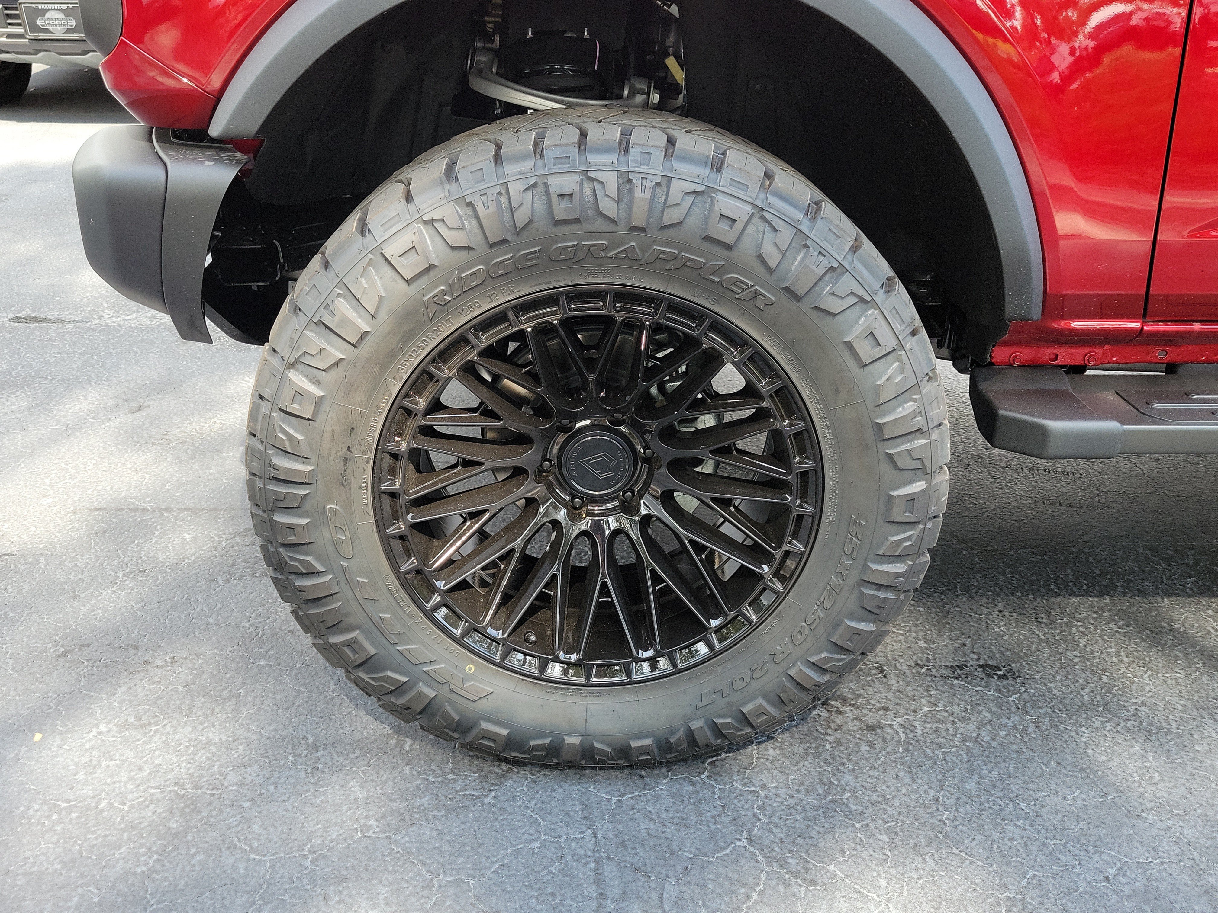New 2026 Ford Bronco Big Bend w/ Black Diamond Package AWD/4WD image 6