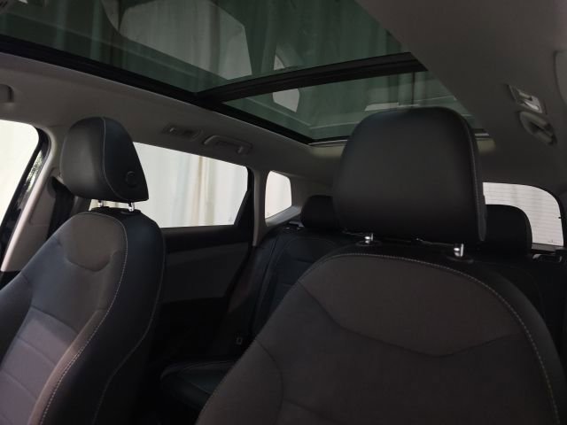 Certified 2022 Volkswagen Taos SE AWD/4WD image 25