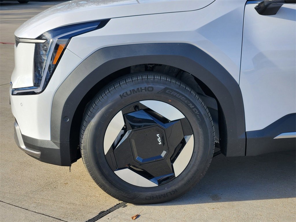 New 2026 Kia EV9 Wind image 5