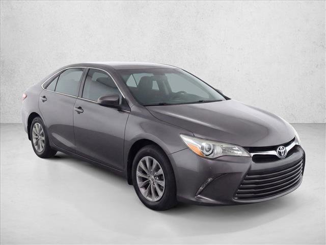 Used 2017 Toyota Camry LE video 3