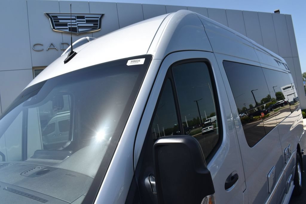 Used 2022 Mercedes-Benz Sprinter 3500 image 19