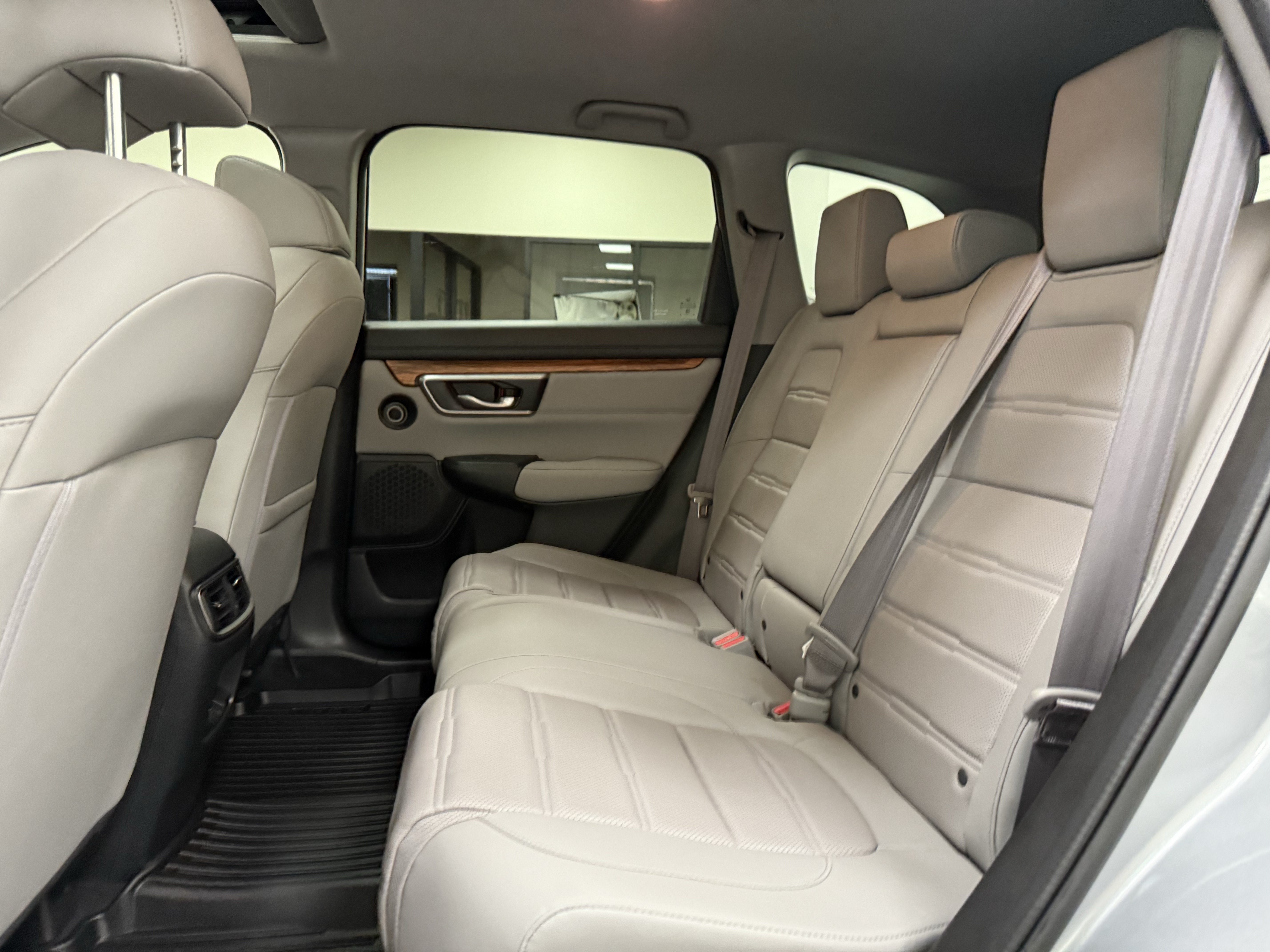 Used 2022 Honda CR-V Touring image 15