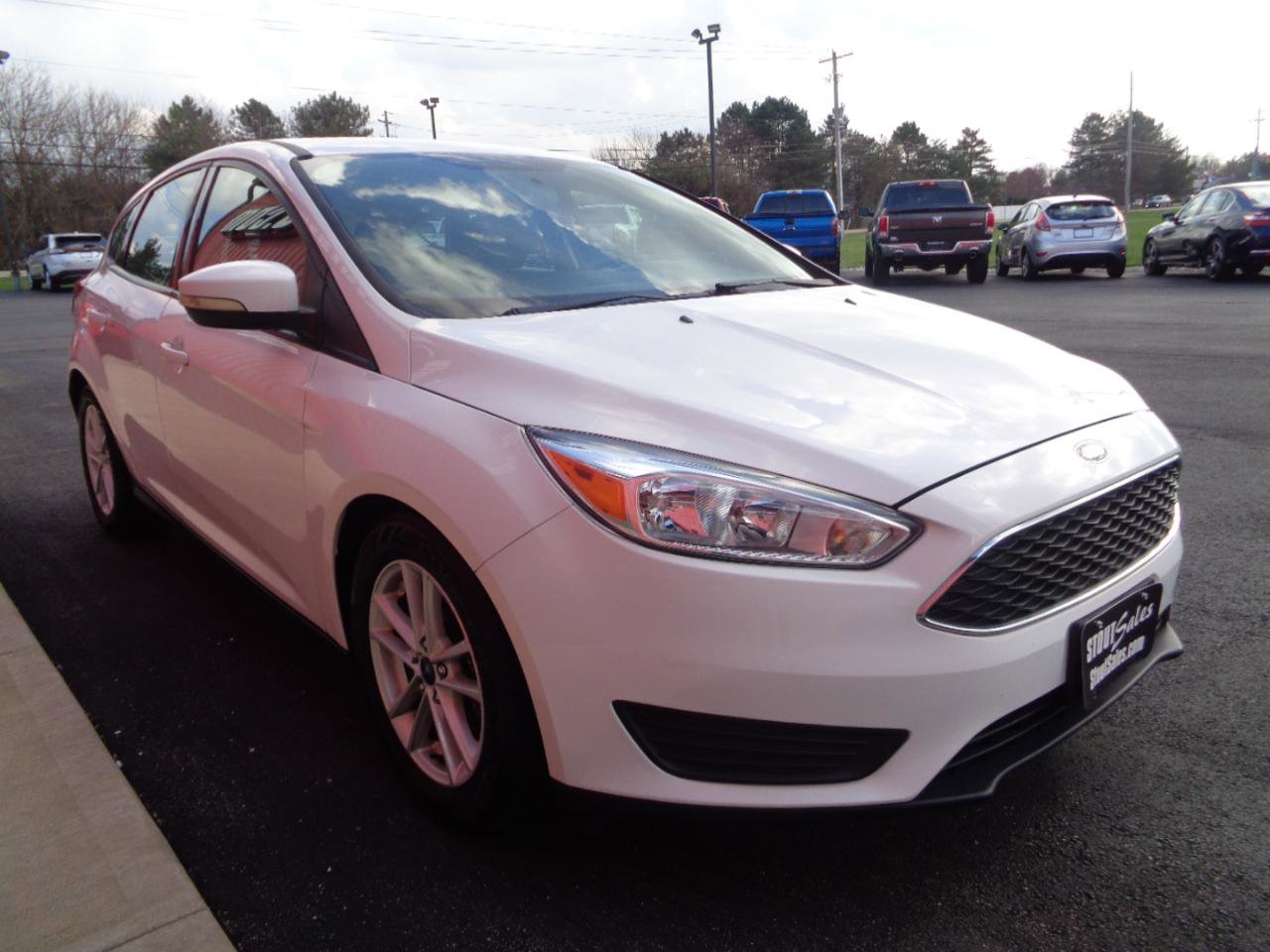 Used 2017 Ford Focus SE FWD image 4