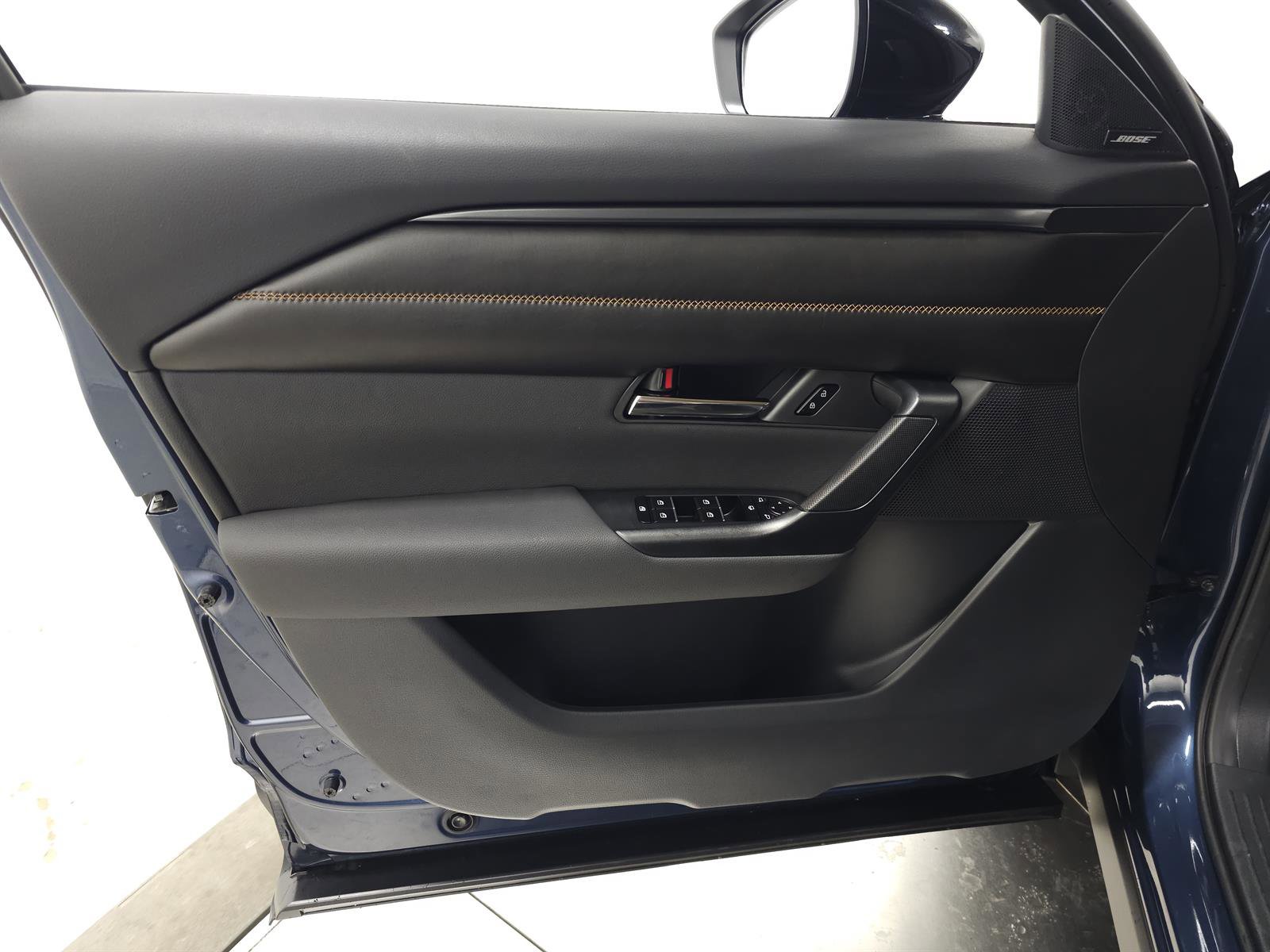 Used 2025 MAZDA CX-50 2.5 Hybrid w/ Premium Plus Pkg AWD/4WD image 14