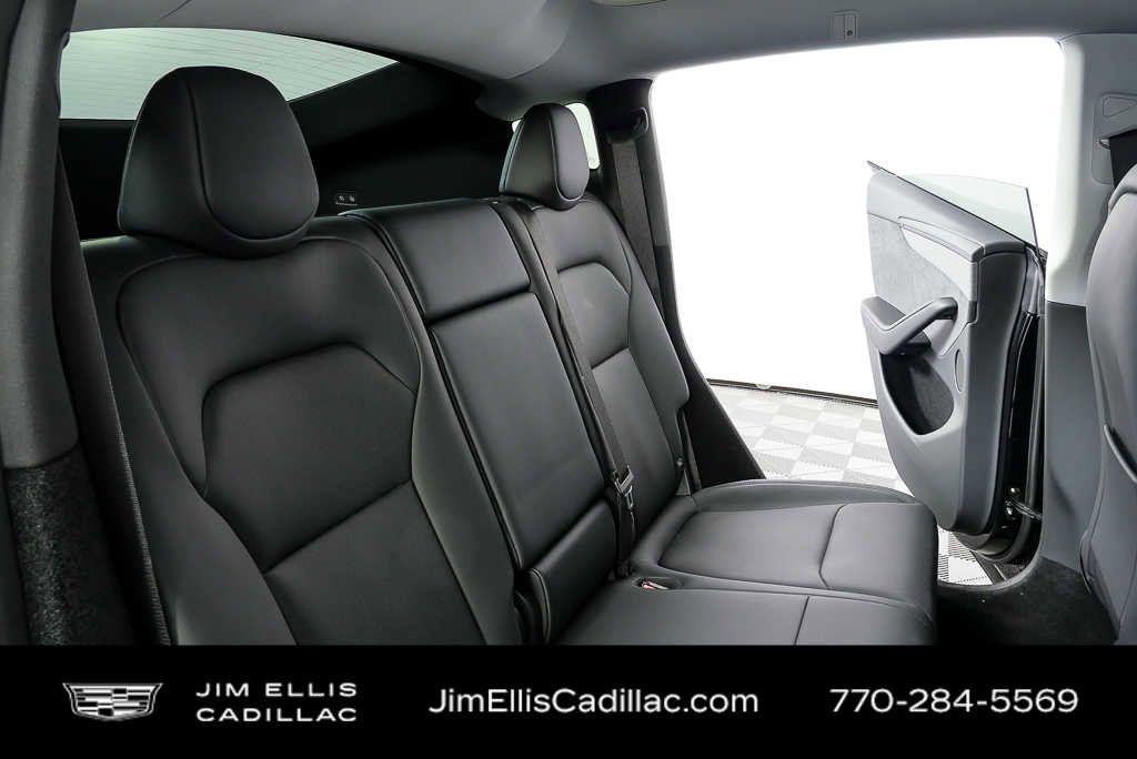 Used 2026 Tesla Model Y 2WD image 23