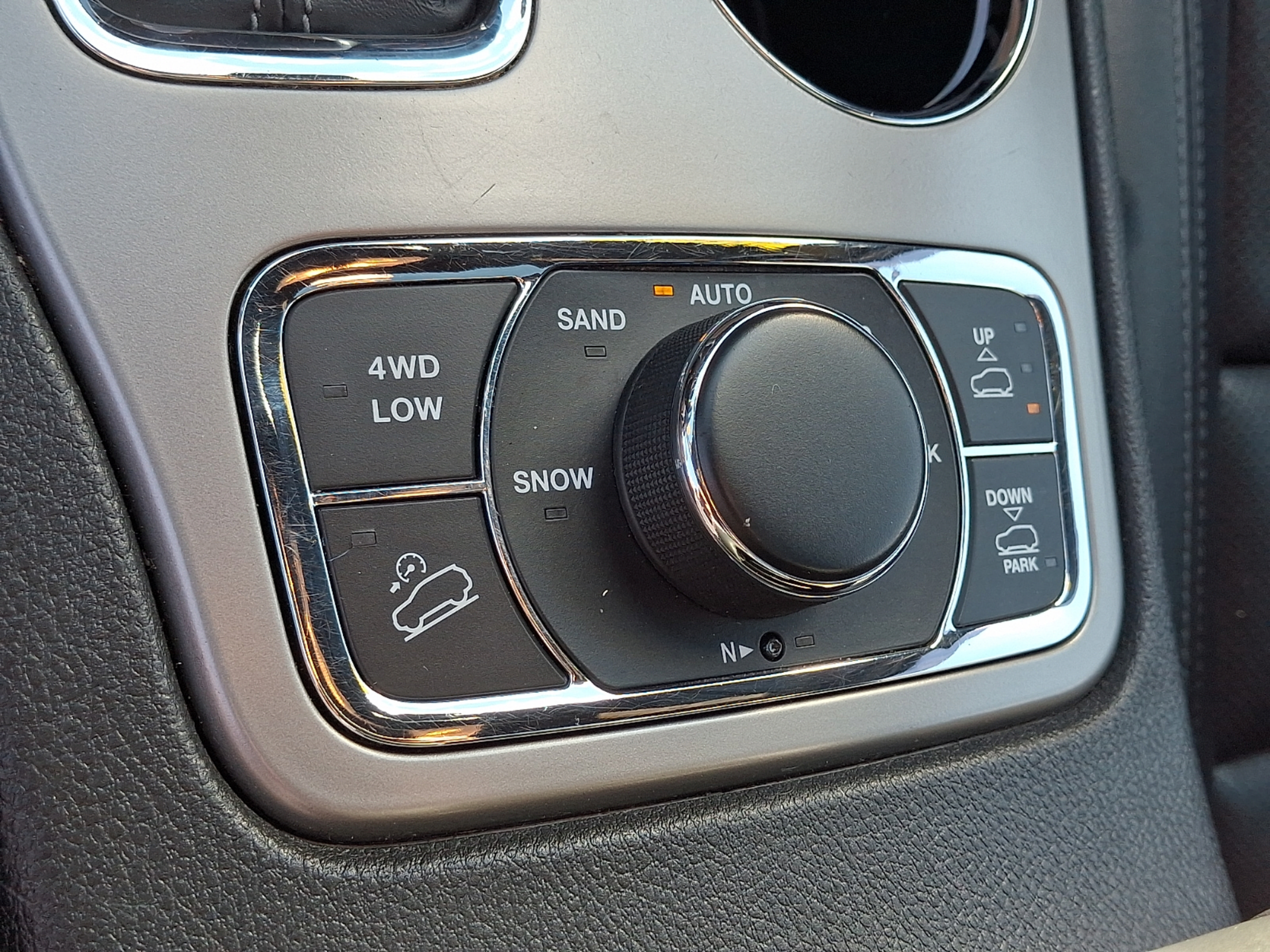 Certified 2021 Jeep Grand Cherokee Overland AWD/4WD image 22