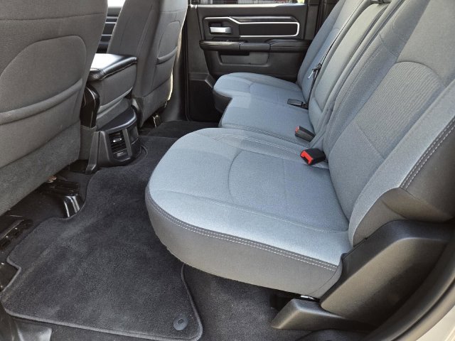 Used 2024 RAM 2500 Big Horn AWD/4WD image 38