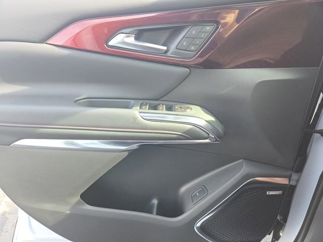 New 2026 Chevrolet Traverse RS w/ LPO, Floor Liner Package AWD/4WD image 37