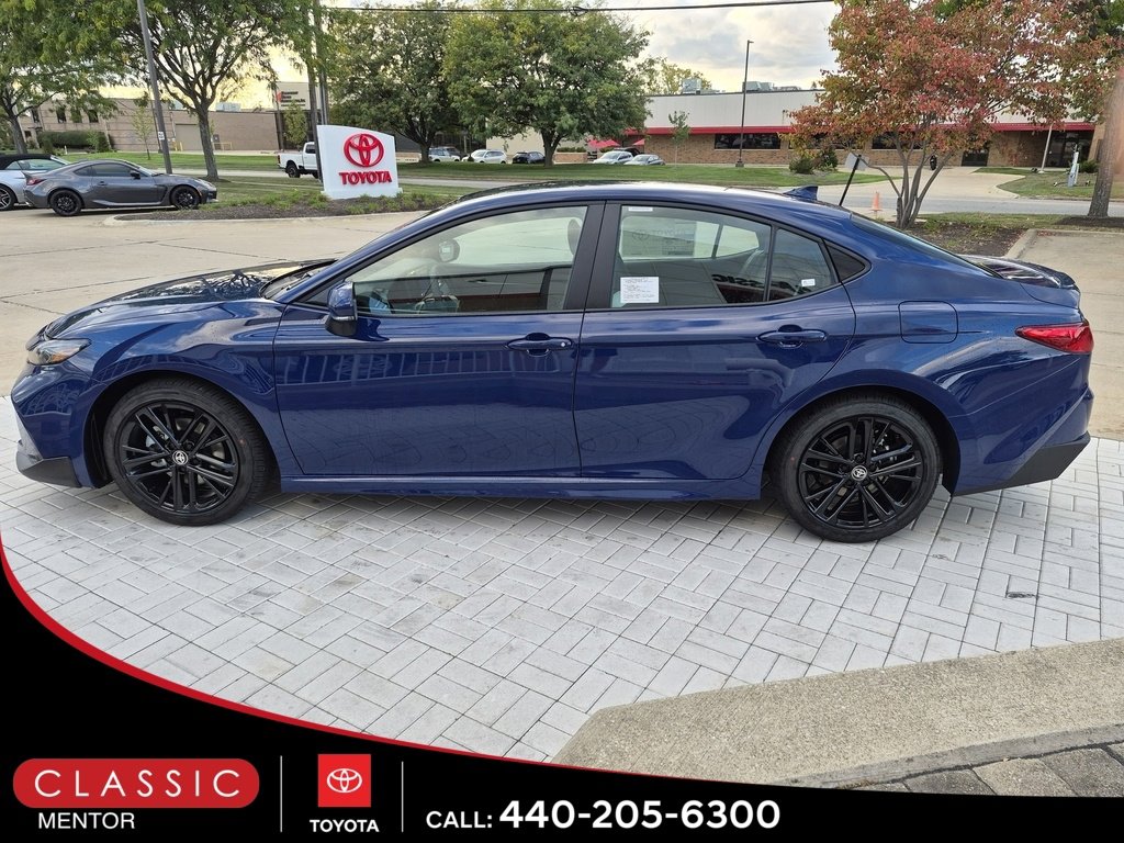 New 2026 Toyota Camry SE image 3