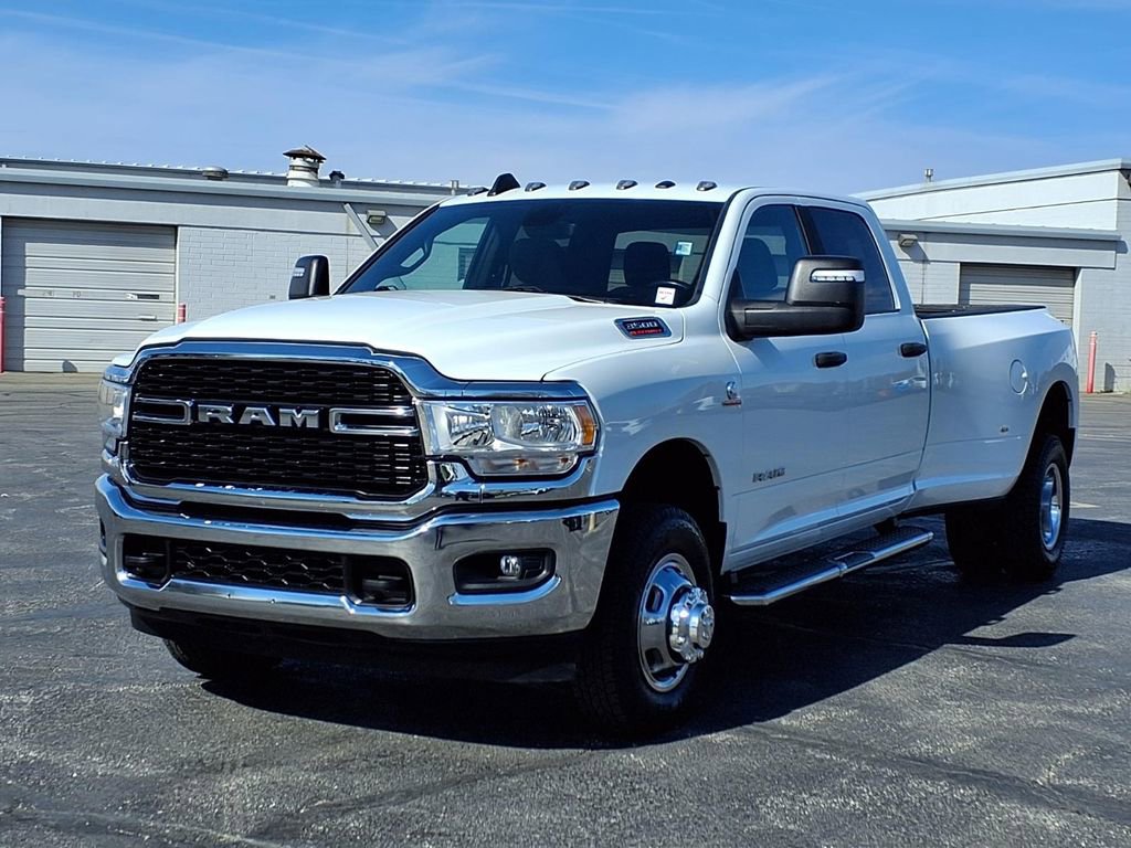 Certified 2024 RAM 3500 Big Horn AWD/4WD image 2
