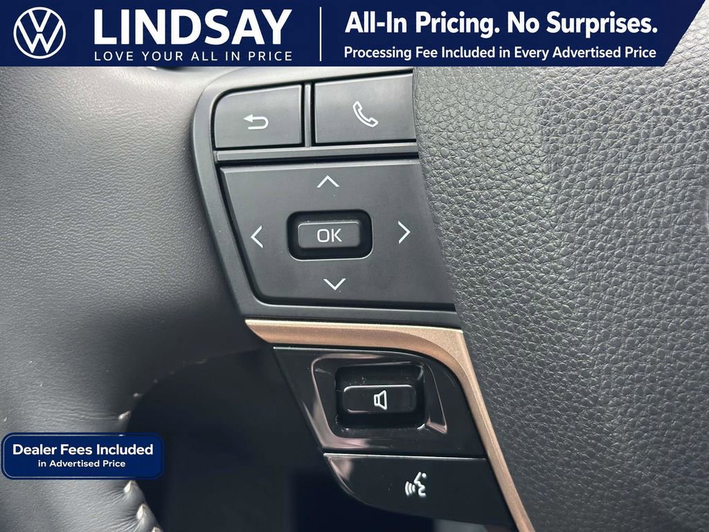 Used 2024 Toyota Crown AWD/4WD image 20