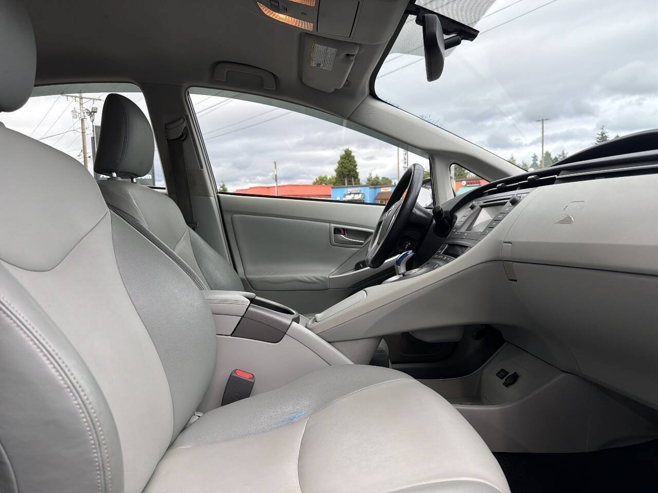 Used 2014 Toyota Prius Four FWD image 15