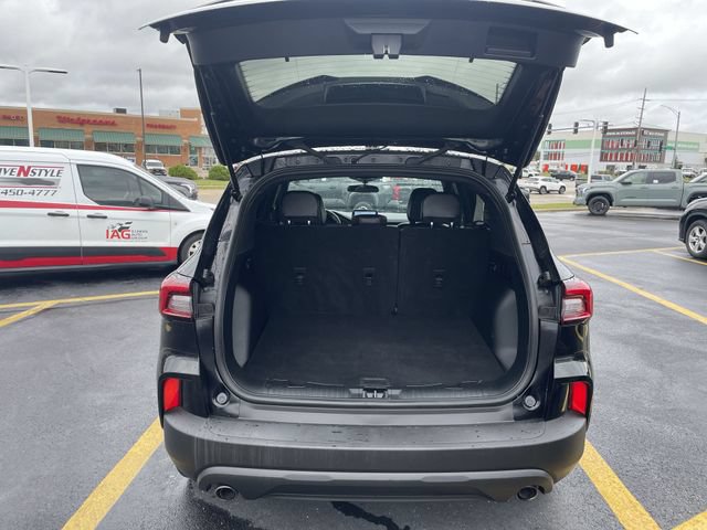 Used 2025 Ford Escape ST-Line FWD image 32