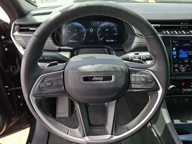 Used 2025 Jeep Grand Cherokee Altitude RWD image 15